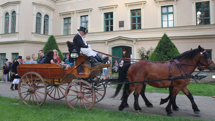 Muzejní noc udělala z Čech pod Kosířem vesnici plnou turistů