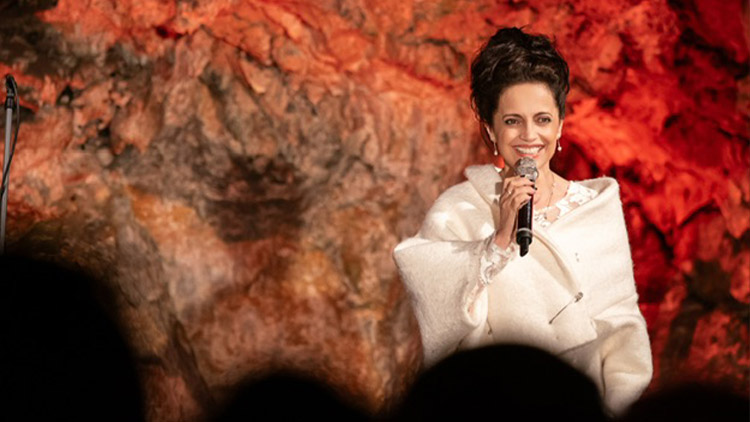 Lucie Bílá v Moravském krasu