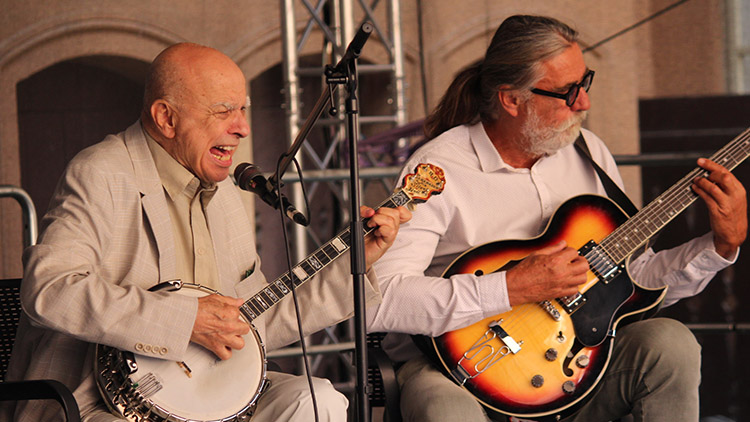 Na Mládka  bylo narváno!