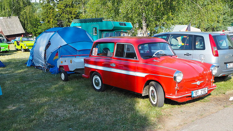 XX. ročník Trabant srazu Morava v kempu Žralok