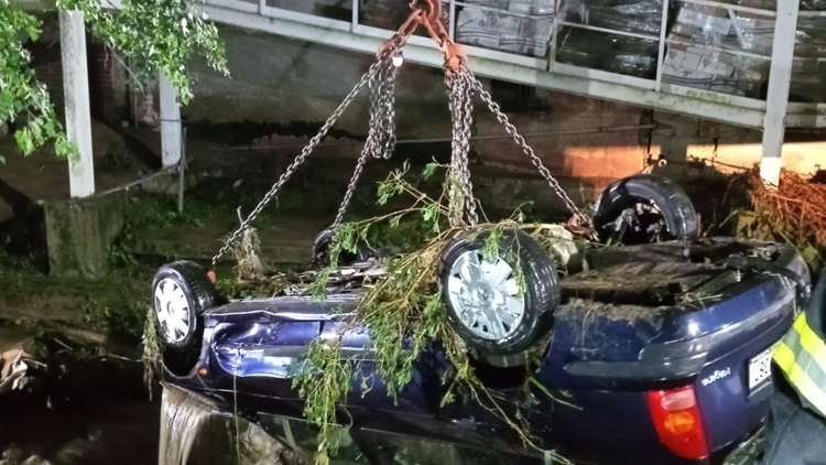 V Šišmě plavala auta na Přerovsku