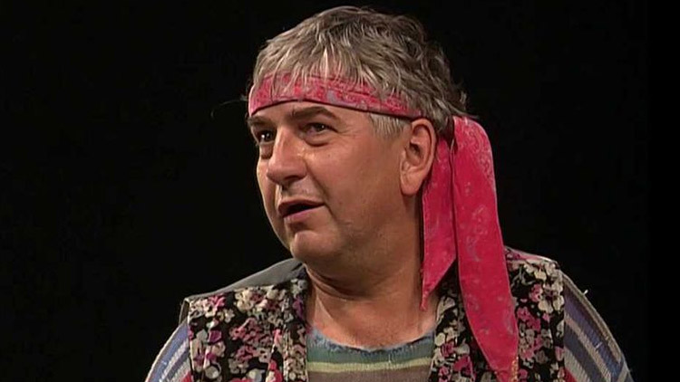 Kultura odívání nám čím dál víc drhne