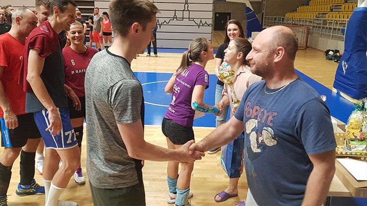 Volejbalovou HVL premiérově vyhráli Aliens