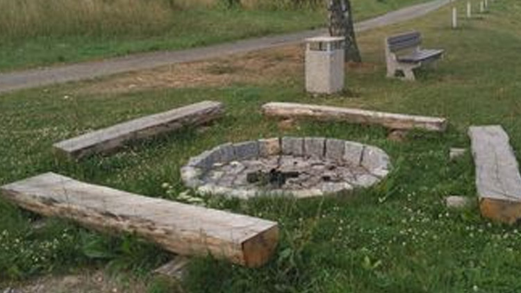 Nová ohniště u Ptení   