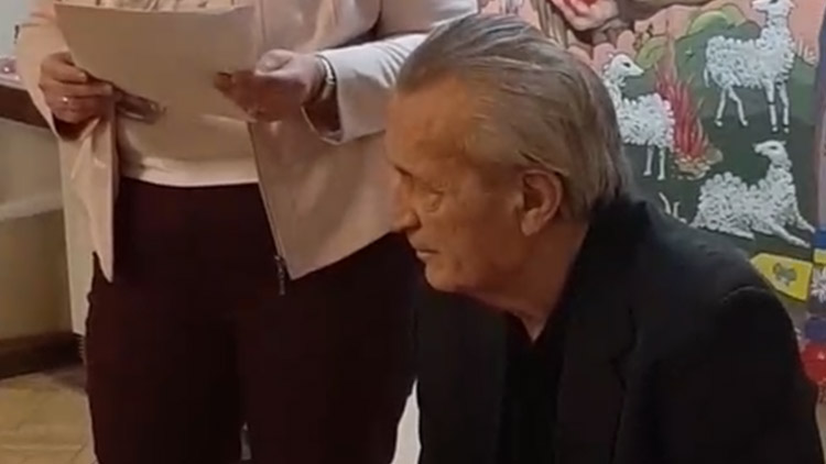 Na obrazech v konickém zámku Andělé nikdy nespí