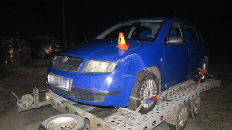 Opilý to „napral“ do sloupu