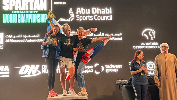 Petra Stryková z pouště u Abu Dhabí vytěžila světové zlato