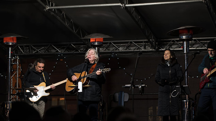 Náměstí zasáhla vlna Žalmanovy poetiky