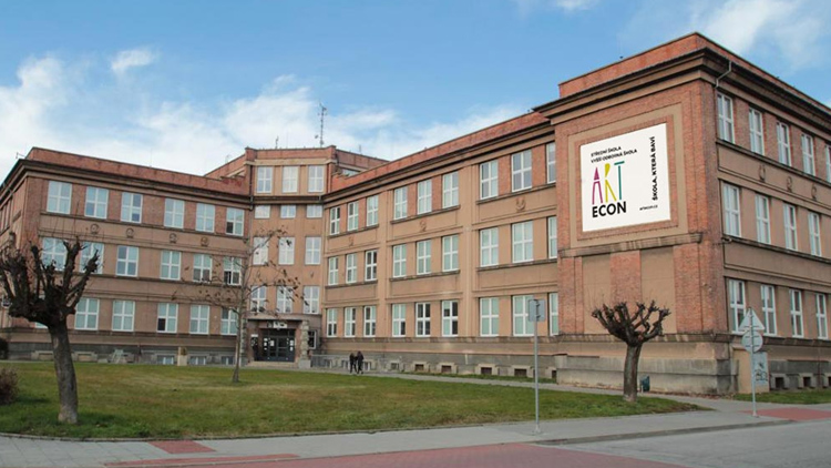 Dny otevřených dveří jako průvodce volbou školy – ptejte se na uplatnění