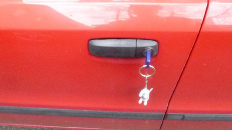 Nezabezpečená vozidla zajišťovali strážníci