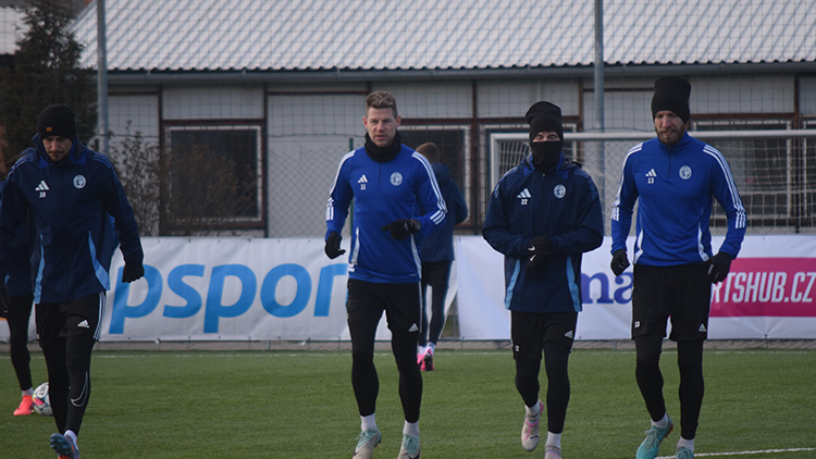 Fotbalisté se lepší v obraně, útoku chybí více klidu