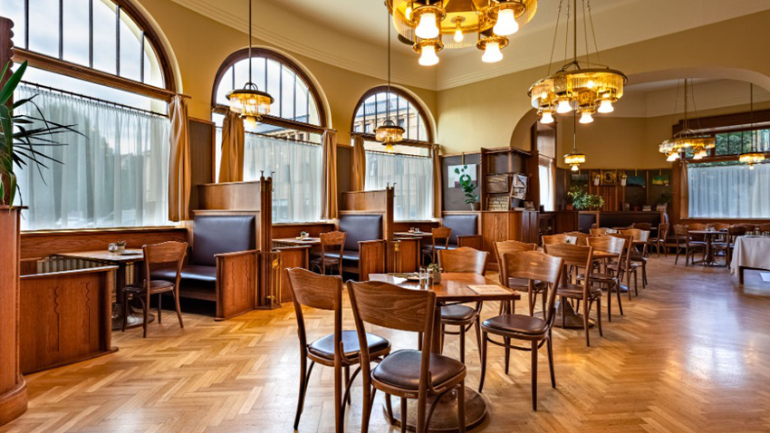 Divadelní restaurace bilancuj