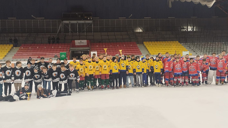 Domácí předvánoční turnaj slavil úspěch