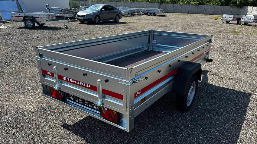 Vozík přilákal lapku