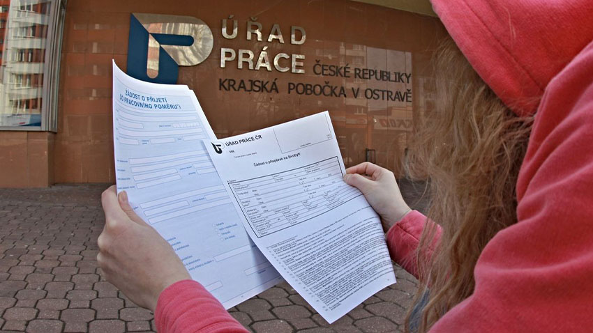 Při registraci na Úřadu práce ČR budete muset přinést několik dokladů. Úředníci vám ale se vším poradí. Ilustrační foto: internet 