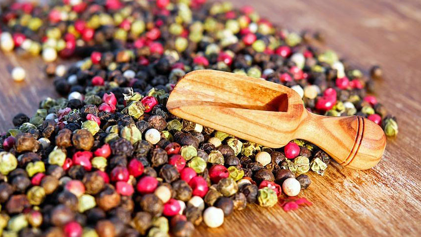 Pepř pomáhá spalovat tuky a zažene únavu