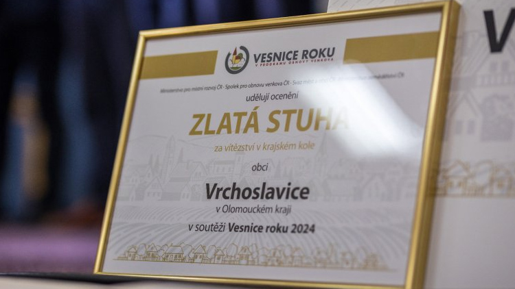 Foto zdroj olkraj.cz/ Třičtvrtě miliónu korun pro vítěze a zlaté cihly pro ostatní. Startuje Vesnice roku