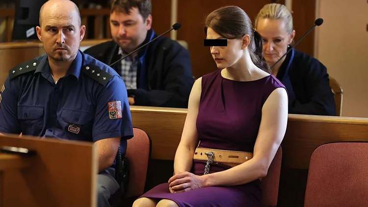 Foto Krystýna  Bohatová AKTUALIZOVÁNO: Zubařce za VRAŽDU hrozí 16 let!