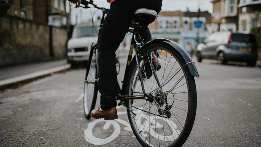 Po dvou litrech do sedla...