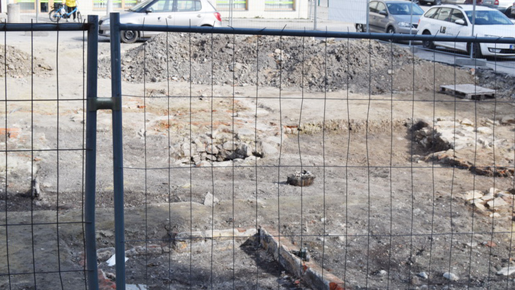 Foto Martin Zaoral Archeologové v centru mají práci!