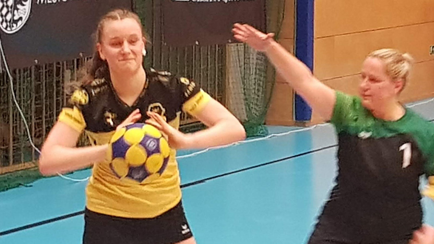 Korfbalistka Lenka Buriánková: „V odvetě semifinále jsme měli skvělý útok.  A ve finále extraligy s Brnem to bude padesát na padesát, určitě máme šanci“