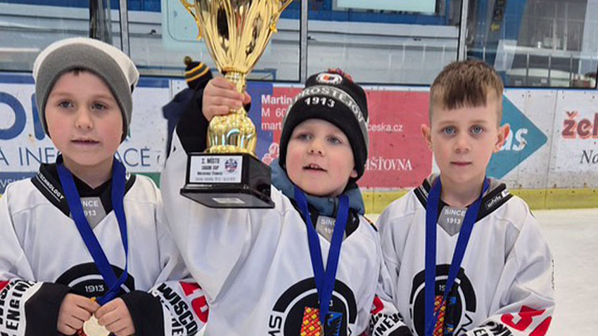 Ročník 2018 posbíral cenné kovy v Moravské Třebové. Foto: 2x SK Prostějov 1913 Prvňáčci brali medaile i první zkušenosti