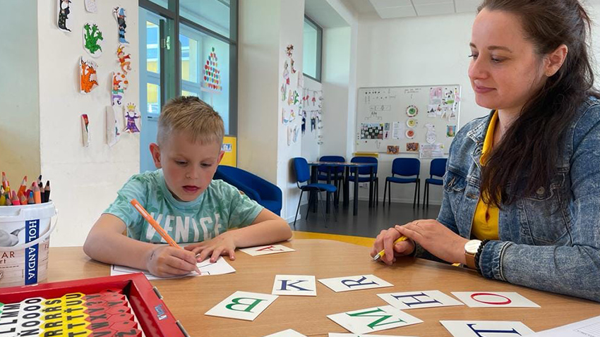 Zvládne vaše šestileté dítě první třídu?