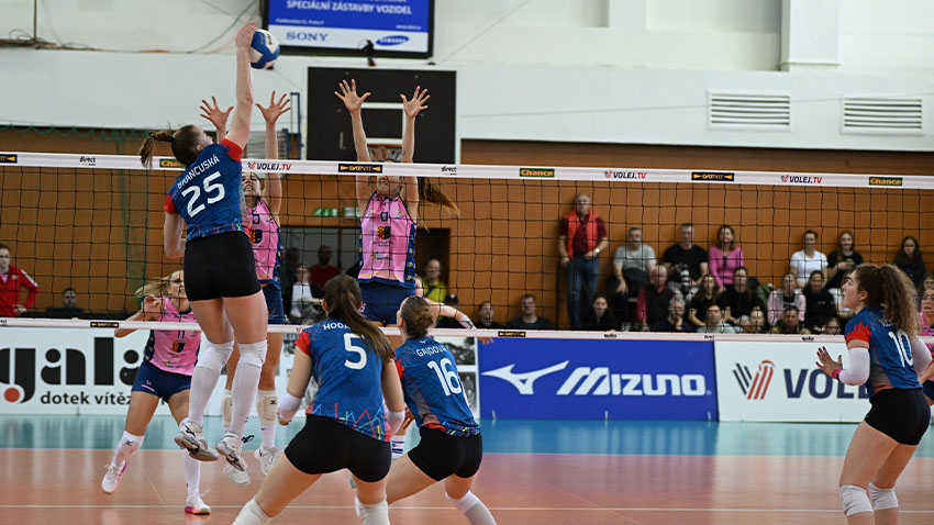 Semifinále 3: nejdřív selanka, pak dvě koncovky na infarkt. A nakonec vítězství 3:1!