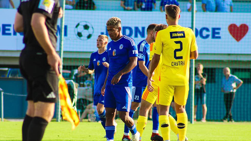 Cesta ke klidnému umístění v tabulce vede přes domácí výhry