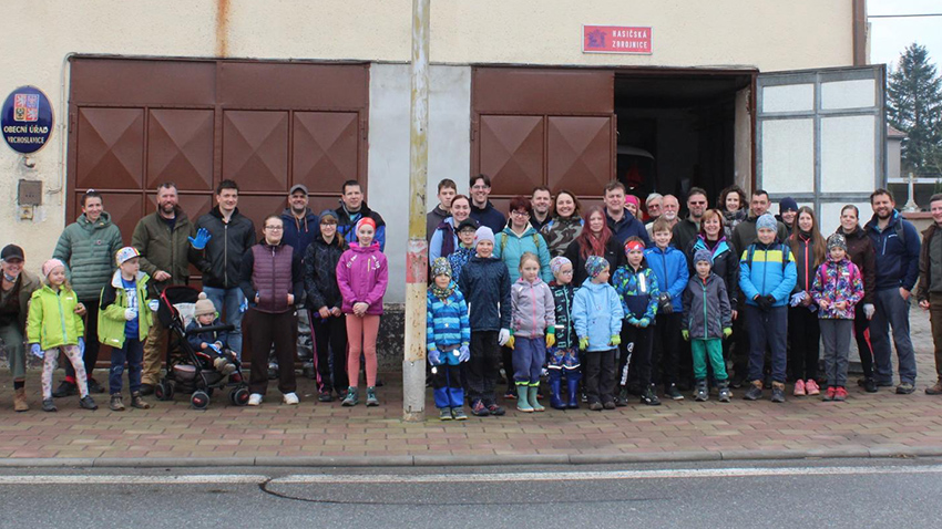 Vrchoslavičtí vysbírali   25 pytlů odpadu