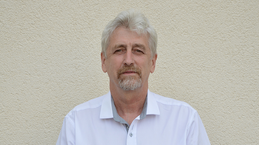 Foto Martin Zaoral  PTÁME SE STAROSTŮ: DNES MILANA KIEBELA,  STAROSTY ČECH POD KOSÍŘEM