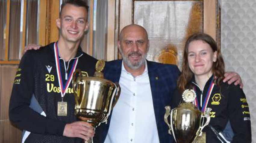 Foto Marek Sonnevend Korfbalisté přijati na radnici primátorem Jurou