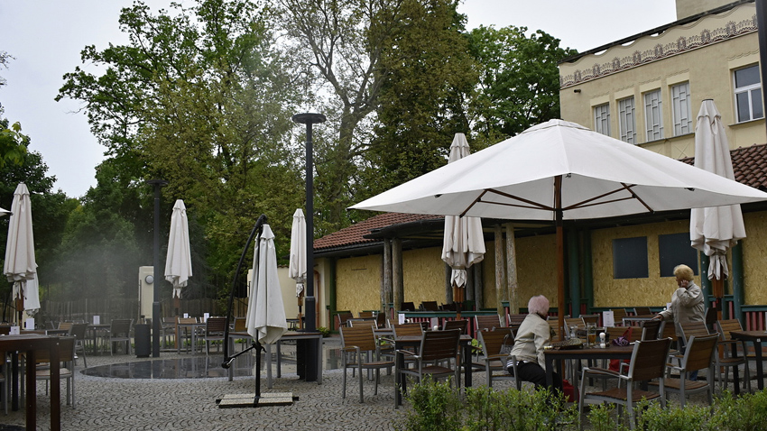 Foto zdroj internet Otevřená zahrádka u podniku jaro nedělá