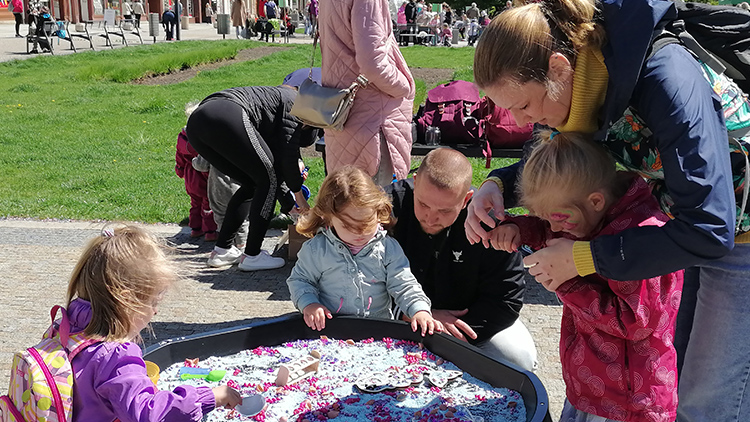 Den Země nabídl zábavu i poučení