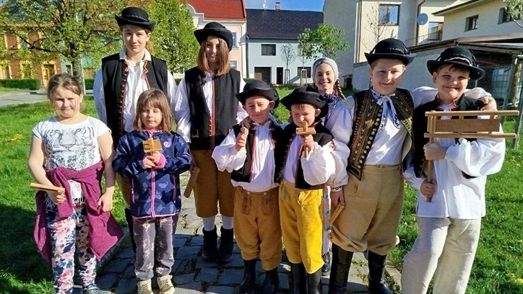 Děti z Pantléku hrkaly Němčicím
