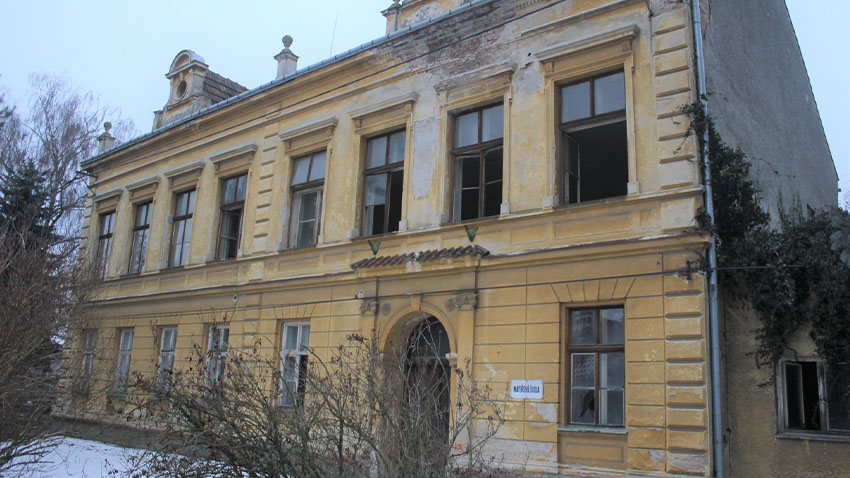 Místo zchátralé školky v Hrušce má být dětská skupina