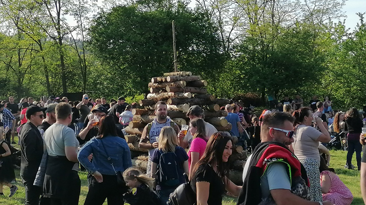 Davy opět upalovaly určické čarodějnice