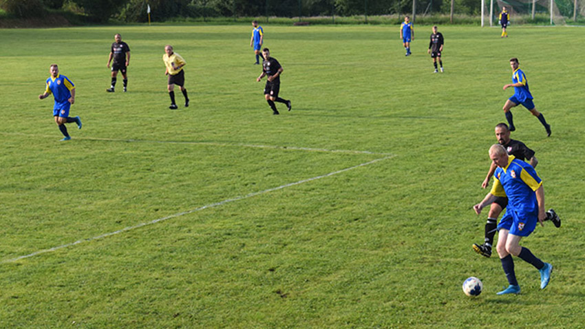 Vícov nezvládl derby s Mostkovicemi, Olšany dostaly šestnáctku