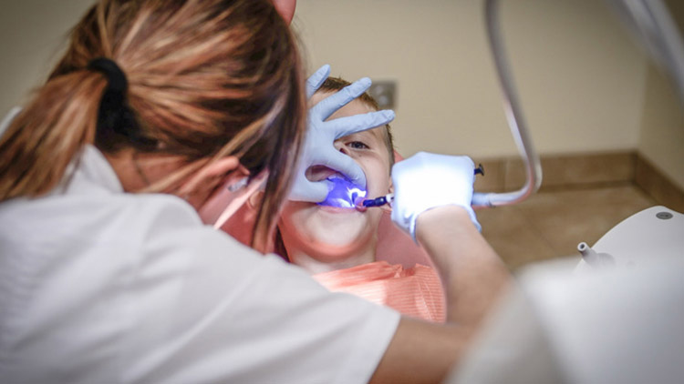 AKTUALIZOVÁNO: Zubařka z Konice se rozsudku opět nedočkala