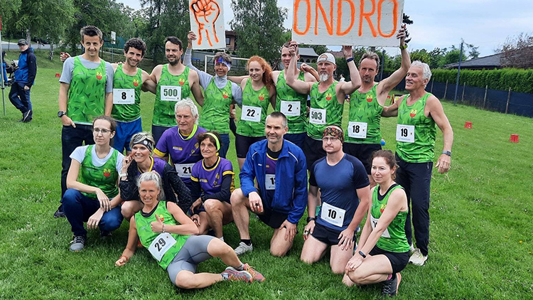 Foto Martin Zaoral Běžci zvládli Alojzovské kopce a podpořili nemocného kamaráda