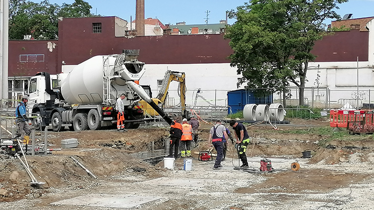 Foto Krystýna Bohatová Výstavba terminálu  zavře od června celý Újezd