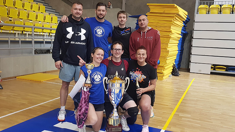 Foto Marek Sonnevend Titul ve volejbalové HVL obhájili Aliens