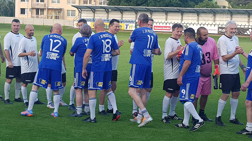 Foto: Marek Sonnevend FOTBALOVÁ EXHIBICE TJ OP VERSUS LEGENDY BAVILA!