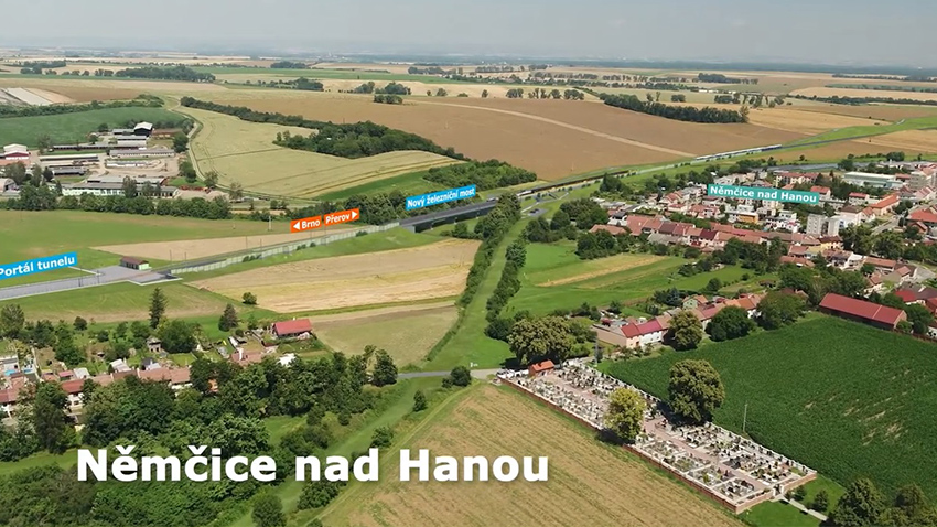 Němčicemi se po tři roky bude prohánět  náklaďák za náklaďákem