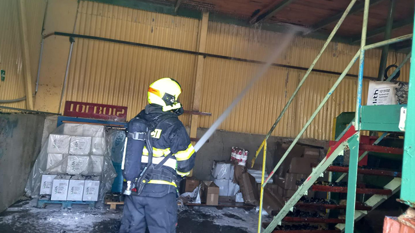 Vyšetřování požáru pily není ukončeno