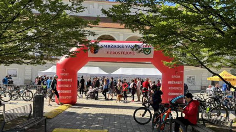 Poslední vandr přilákal davy cyklistů i chodců