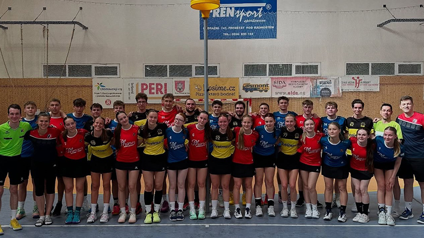 Korfbalisté hráli přátelák s ČR U17 a Český pohár,  tuto sobotu pořádají tradiční rozlučku Big Ill Pig