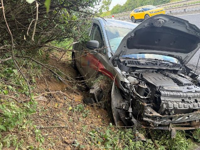 Foto: Policie ČR Usnul a napálil do Volva