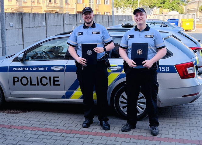 Foto: policie ČR Prostějovští policisté zachránili život muži v bezvědomí