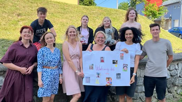 Foto: FB ZŠ a MŠ Bohuslavice Učitelé z Bohuslavic si  ADOPTOVALI DEVÁŤÁKY